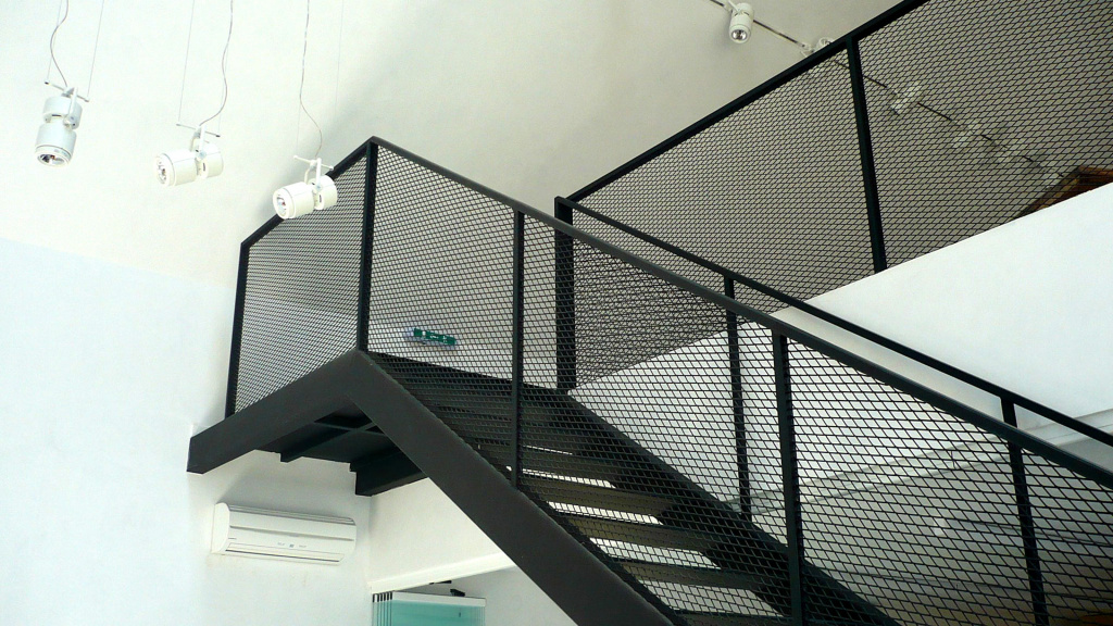 staircase-3.jpg staircase-3.jpg