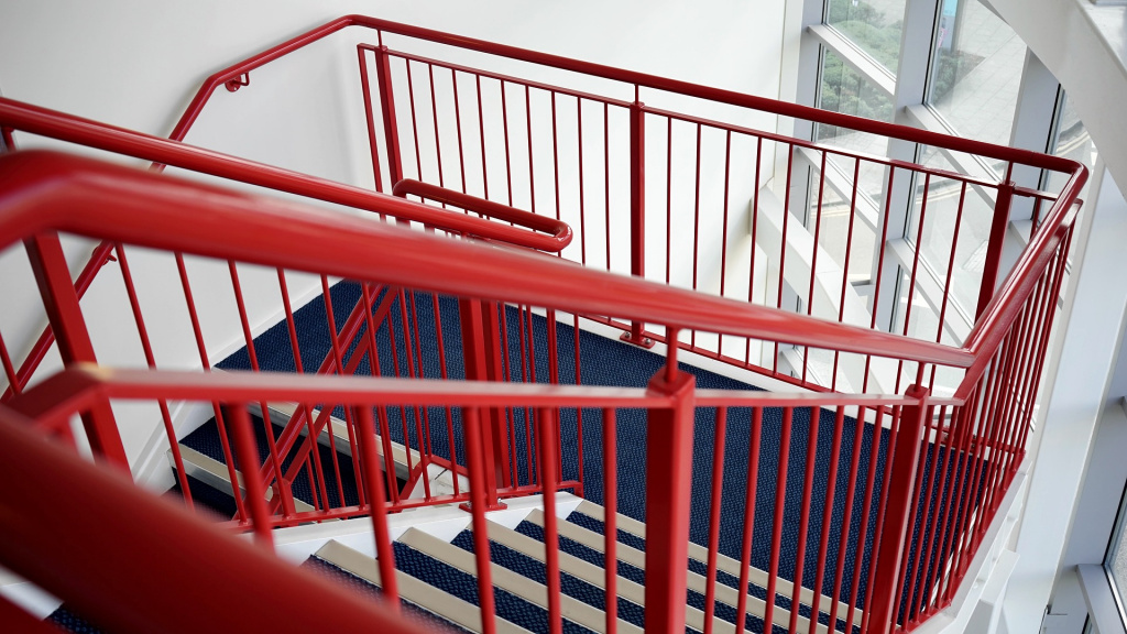 stairs-1615678_1920.jpg stairs-1615678_1920.jpg